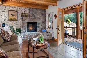 Yvonne Halling - Bed and Breakfast Coach place picture